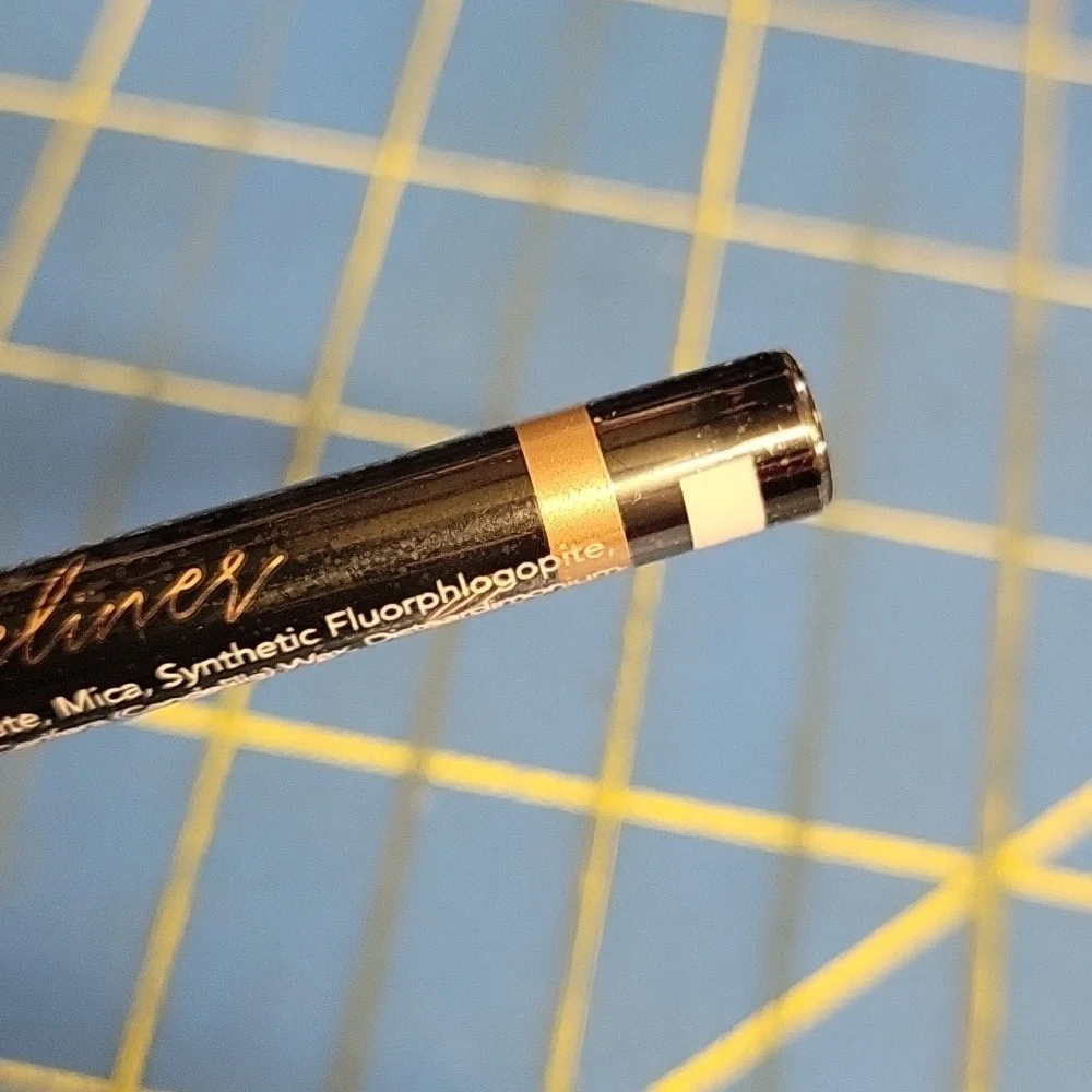 Shades By Shan Gel Eyeliner - MILK TEA New Sealed
